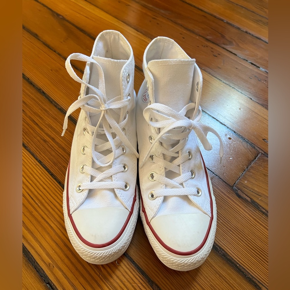 Converse Chuck Taylor’s